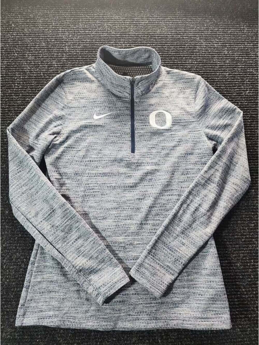 Nike Dri-FIT Oregon Ducks 1/4 Zip Pullover - Size Medium